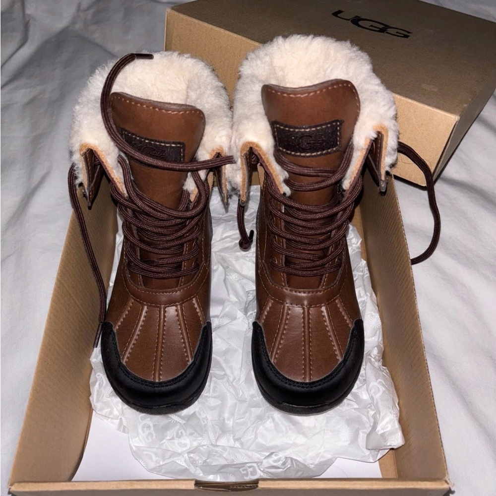 Boy Uggs boots